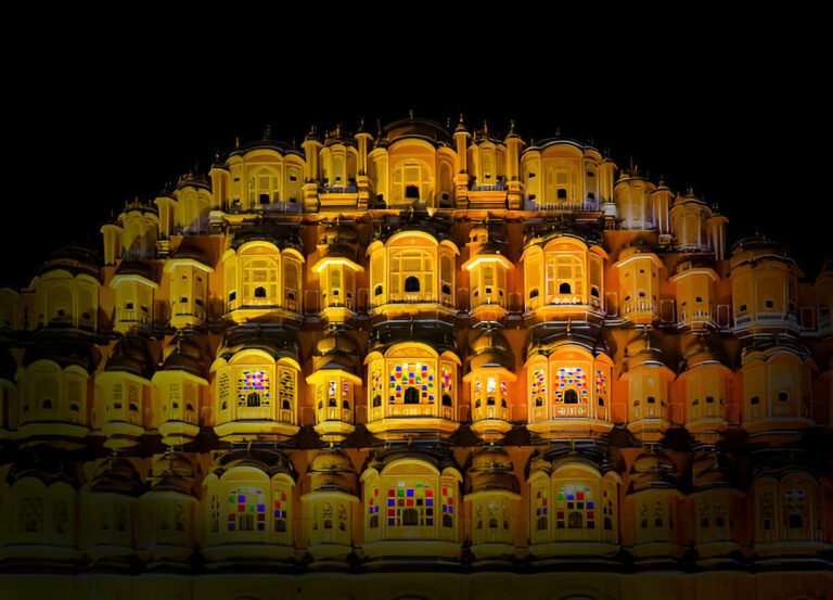 Hawa Mahal, the iconic Palace of Winds in Jaipur, Rajasthan